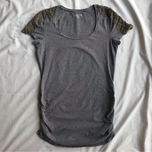 A Pea In The Pod Maternity Lace Tee Sz S Long Stretch Gray Heather Embellished